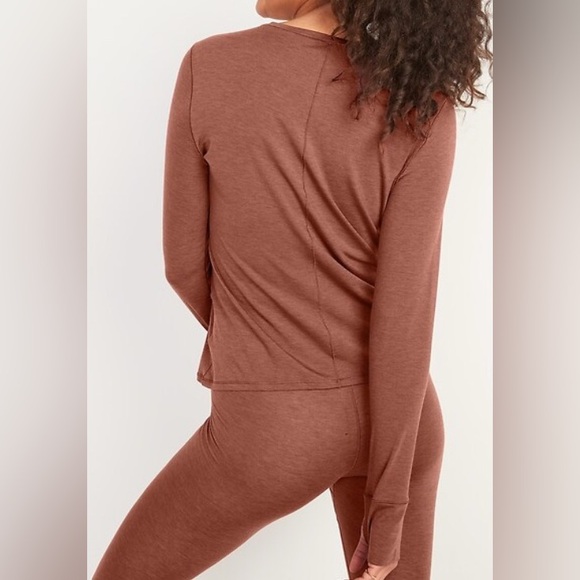 New- 2-piece Old Navy Women's LS Tee & Leggings Ultrabase Merino Wool - Brown - Picture 3 of 16